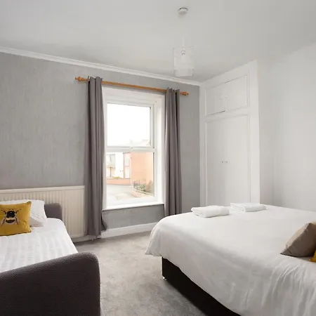 Lovely Town House With Free Parking Sleeps 2 To 6 Guests Prázdninový dům York
